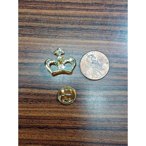 Vintage King Crown Gold Tone Pinback Lapel Pins Hat Pins Dazzling Beautiful Fun - Picture 4 of 4